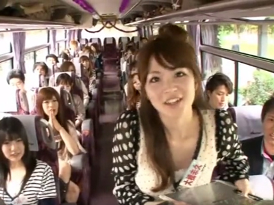 バコバコバスツアーSP！有名女優達がバス内で早速フェラ抜き！
