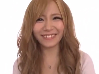 62748 - 上京してから髪を染めた純情なギャル風お姉さんのお顔にザーメン大量顔射