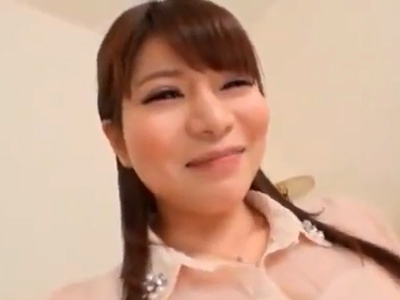 64278 - 服の上からでもわかる爆乳お嬢様が勃起棒をフェラチオ奉仕